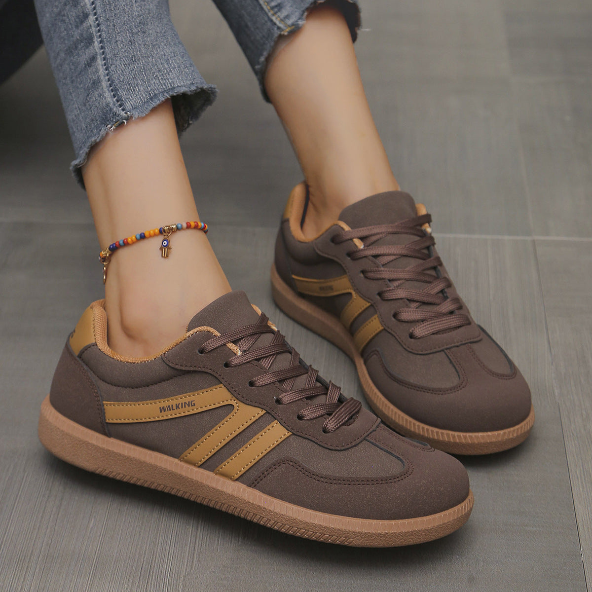 Brown / 14
