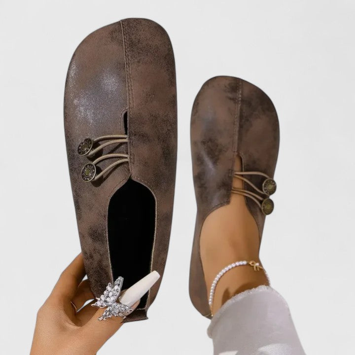 Dark Brown / US 11